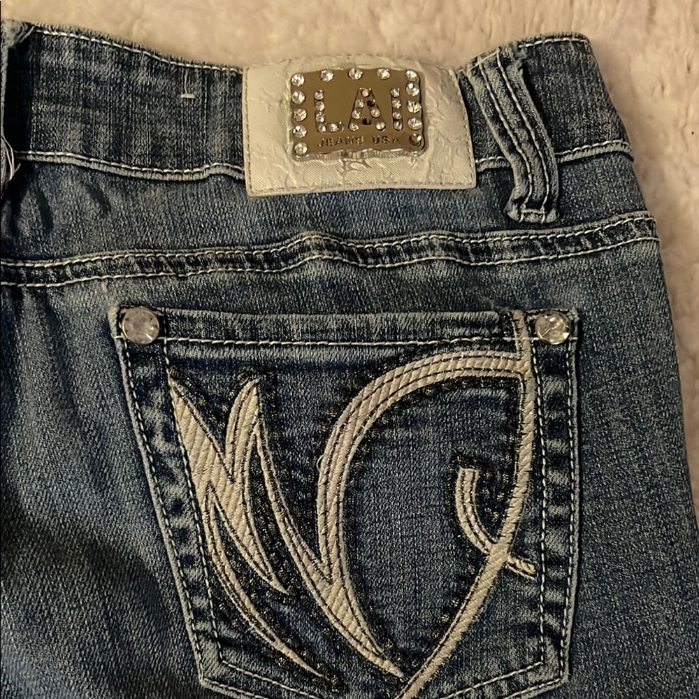 L.A. Idol Blue Skinny Jeans with Embroidered Design - Picture 2 of 15